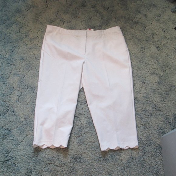 NWT Ruby rd comfort waist band scallop hem Capri - Picture 4 of 14
